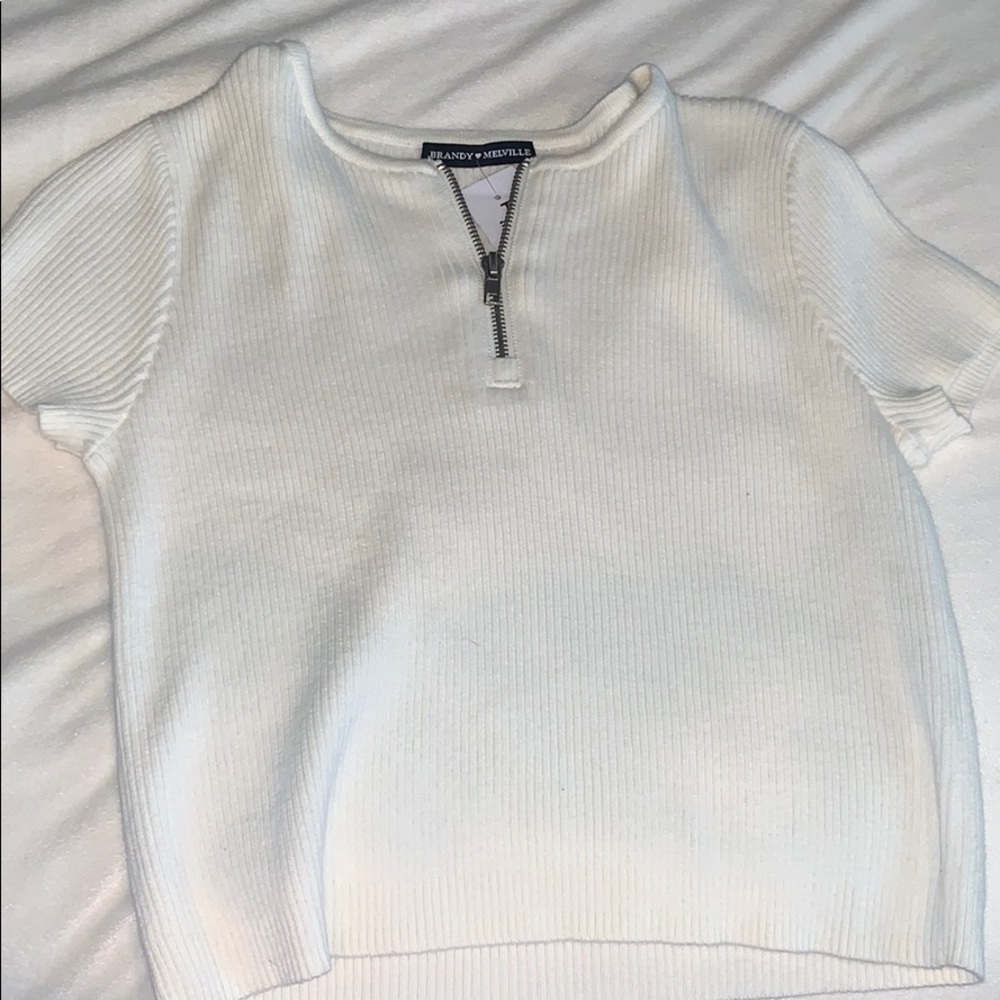 Quarter Zip sweater, t-shirt